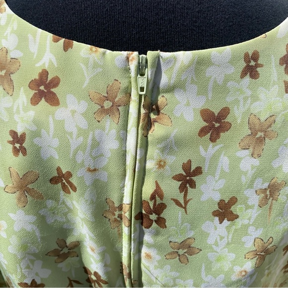 Vintage Jacklyn Smith Classics 90’s Green Neutral Floral Skater Dress - Picture 6 of 7